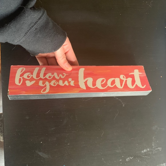 Follow Your Heart Room Sign - Picture 2 of 3